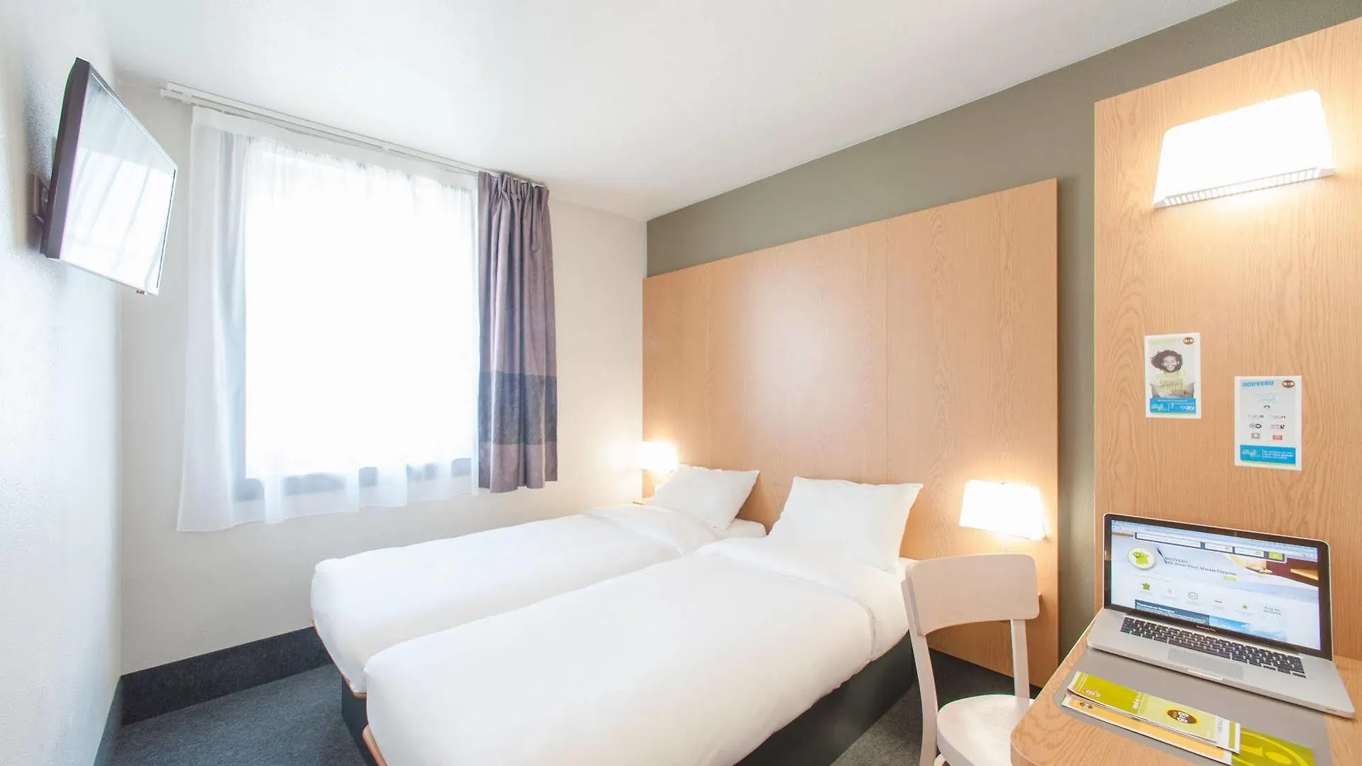 B&B Hotel Saint Malo Sud 2*, Saint-Jouan-des-Guérets Frankreich