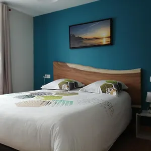 Le Poulmic Hotel