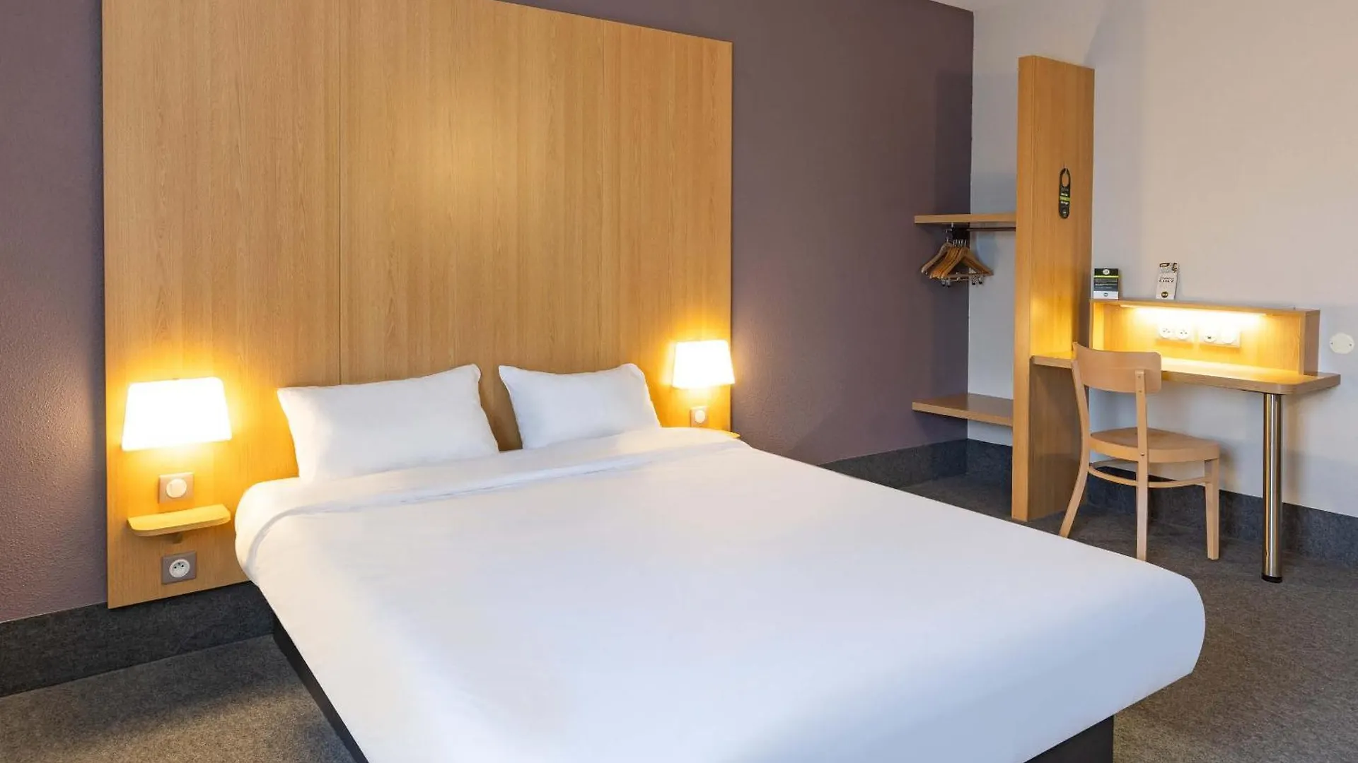 B&B Hotel Saint Malo Sud  Saint-Jouan-des-Guerets